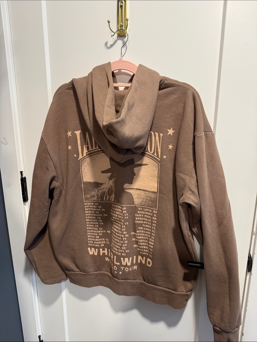 Lainey Wilson Tour Hoodie with Dates Schedule on Back Oversized Medium - Picture 5 of 6